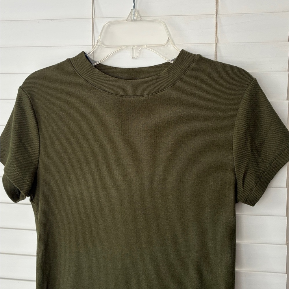 a new day T Shirt Top Short Sleeve Green SZ XS